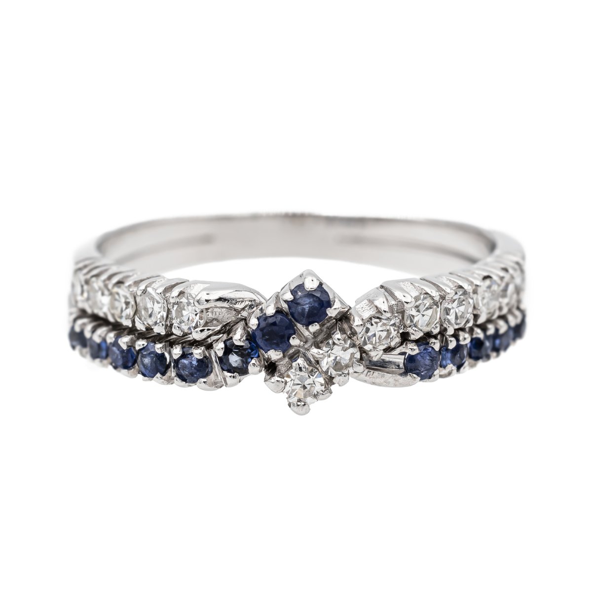 Jonc ring in white gold, sapphire and diamonds – Castafiore