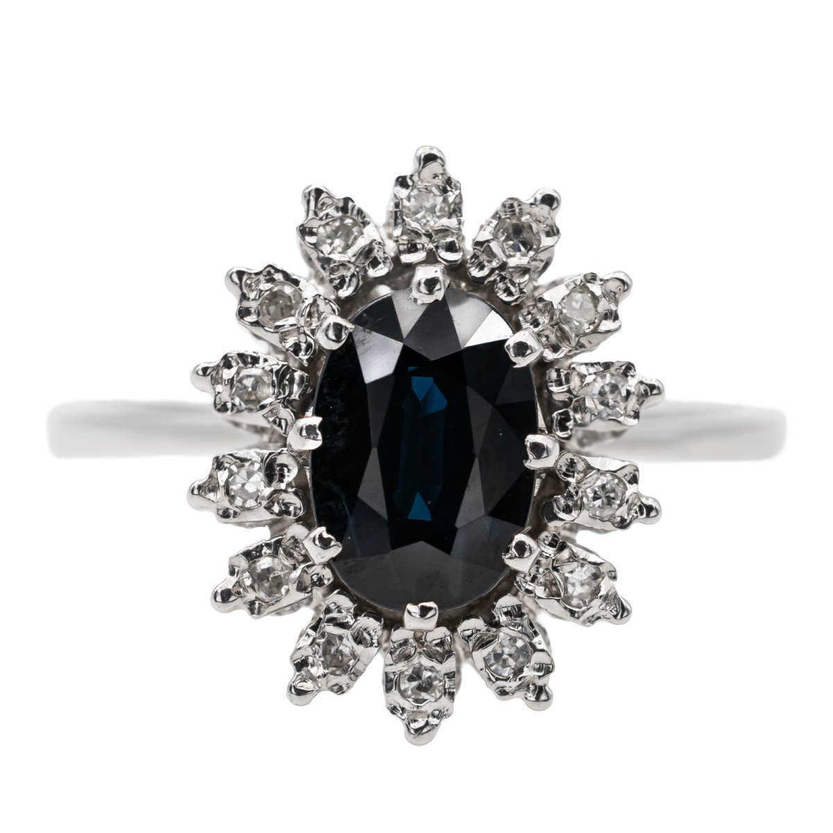 Pompadour Ring in White Gold and Sapphire – Castafiore