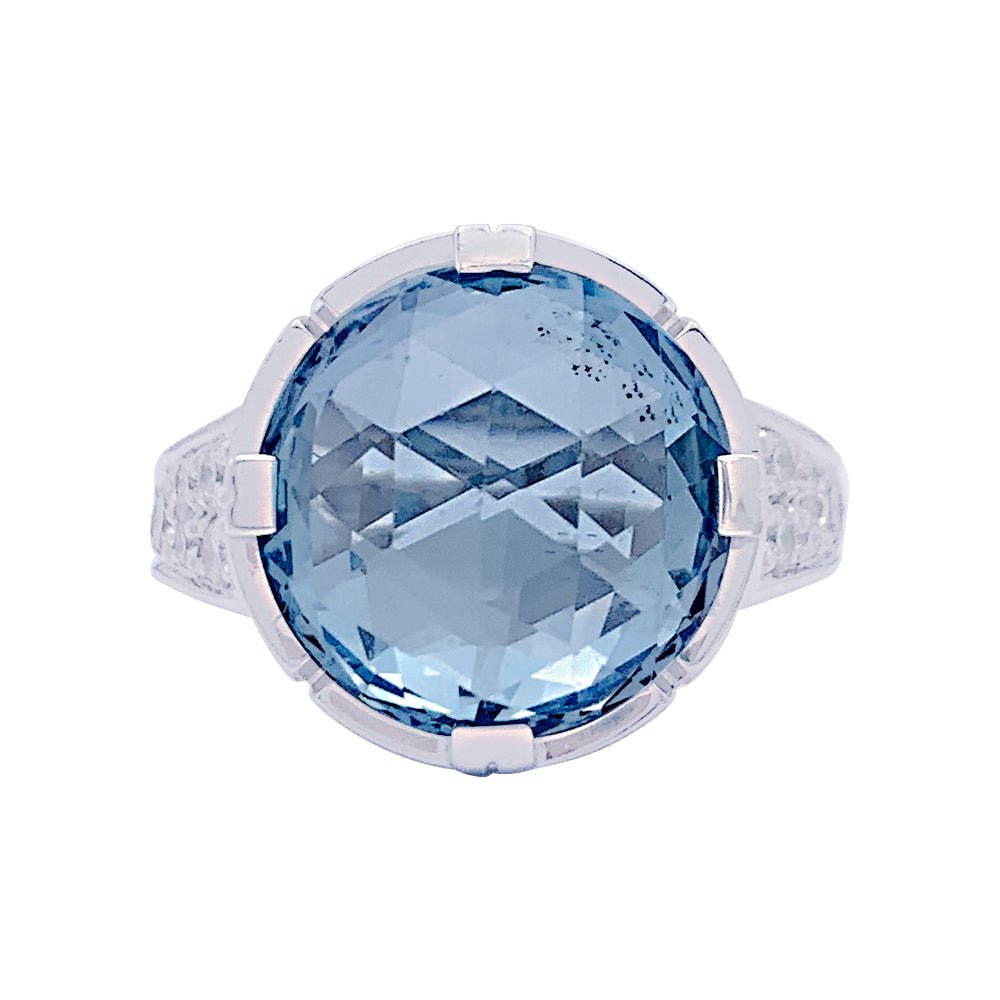 BULGARI ring in white gold, blue topaz and diamonds – Castafiore