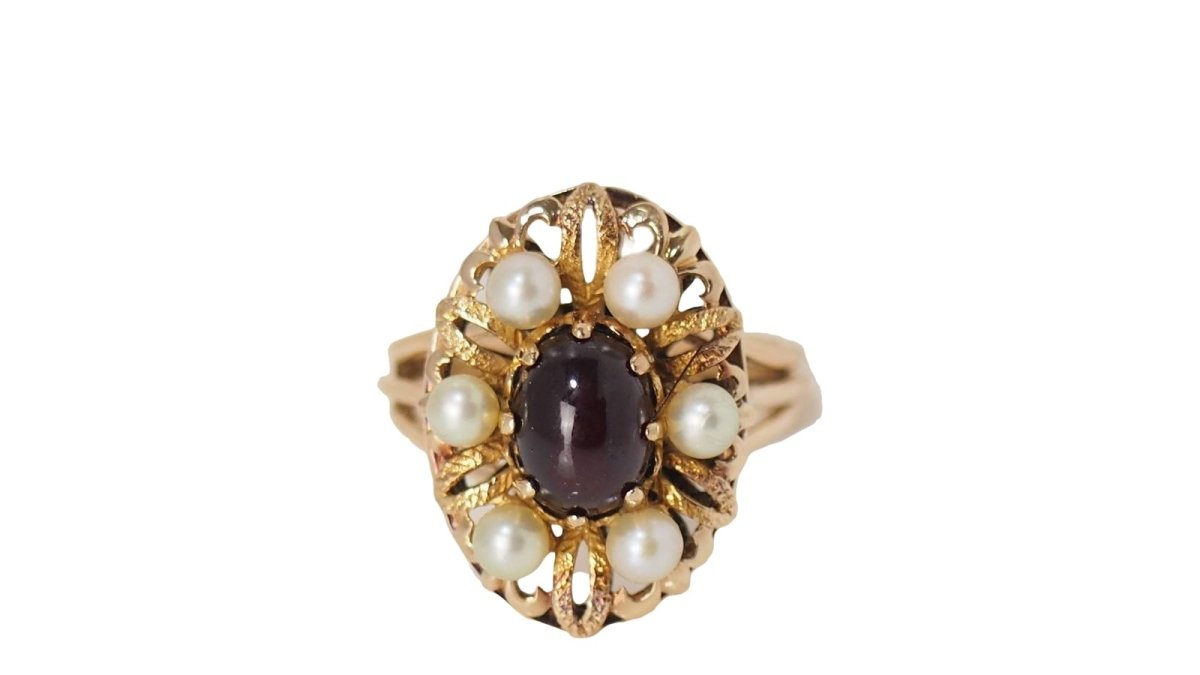 Bague En Plaqué Or Avec Grenat Et Zirconiums - Taille 57/58, Bijou D'Occasion Élégant