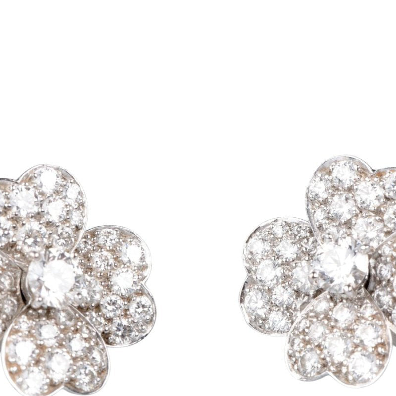 Boucles d'oreilles VAN CLEEF & ARPELS "Cosmos" en or blanc et diamants - Castafiore