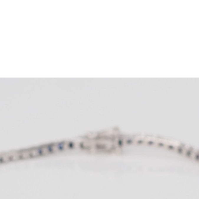 Bracelet Ligne en or blanc saphirs et diamants - Castafiore