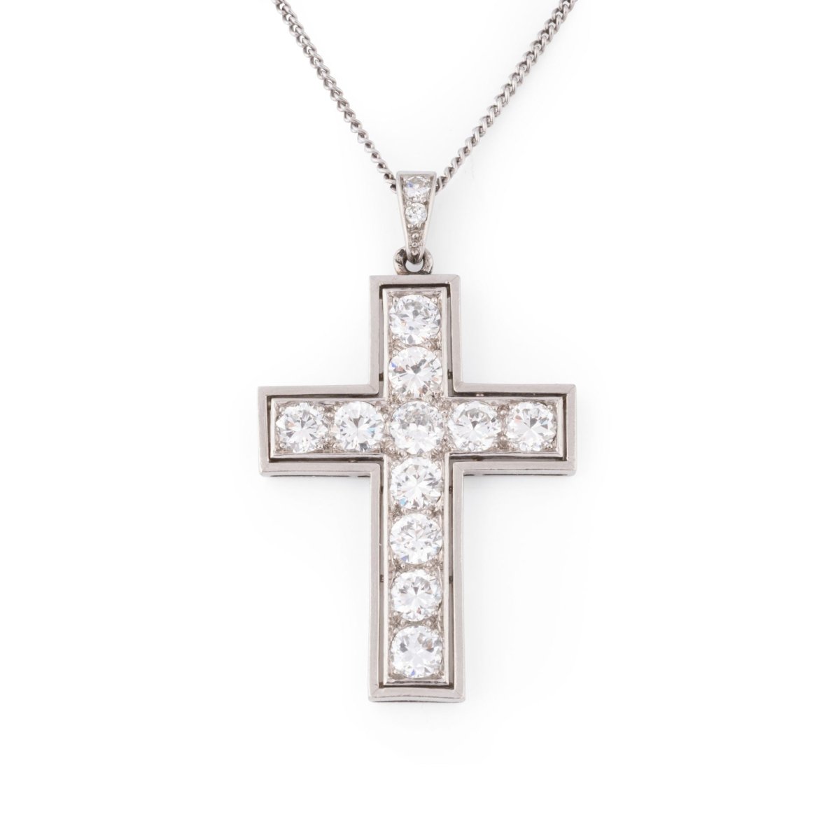 Collier Pendentif Croix En Or Blanc 18 Carats Sertie De Diamants - Neuf Avec étiquettes