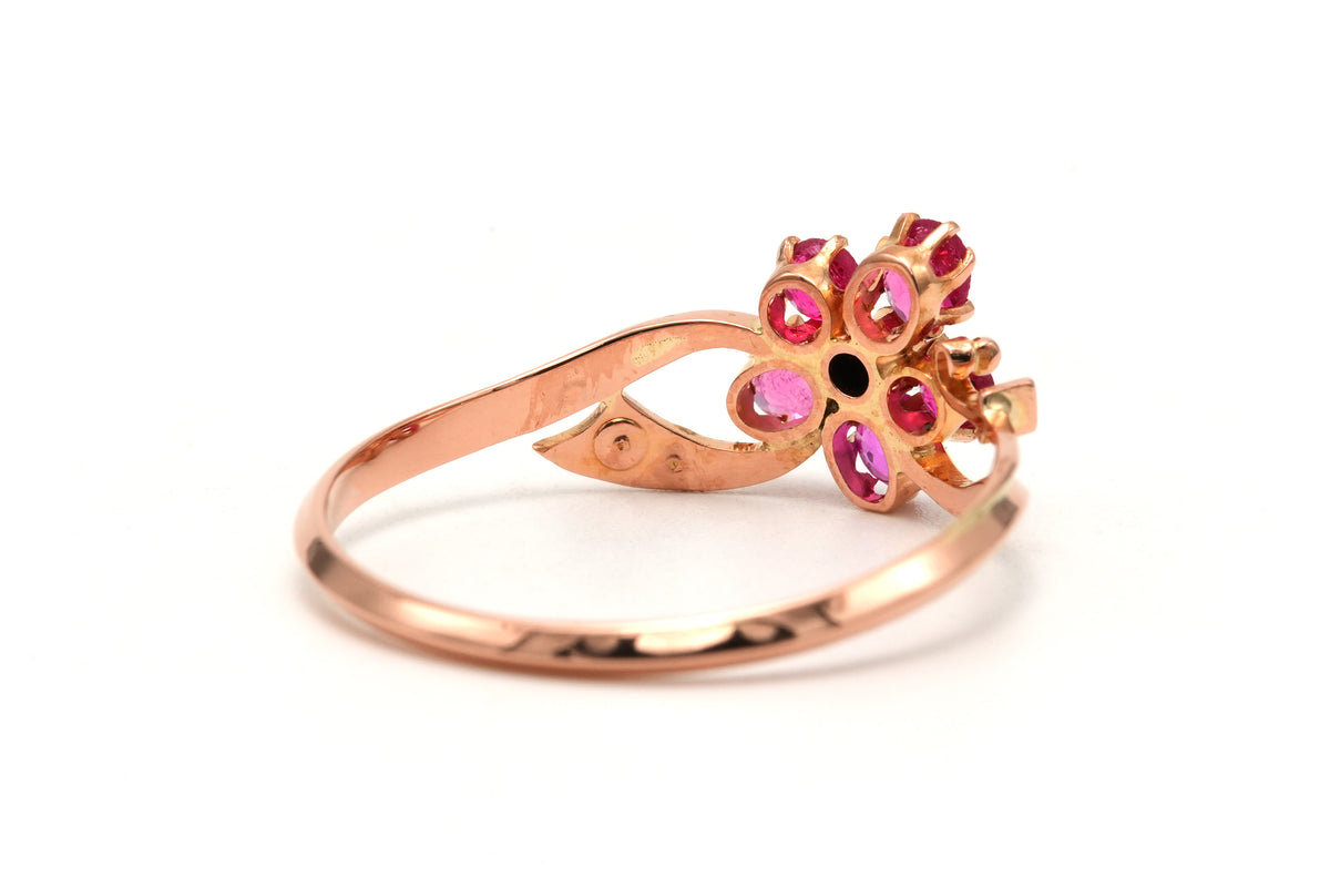 Bague en or jaune, saphirs et perles