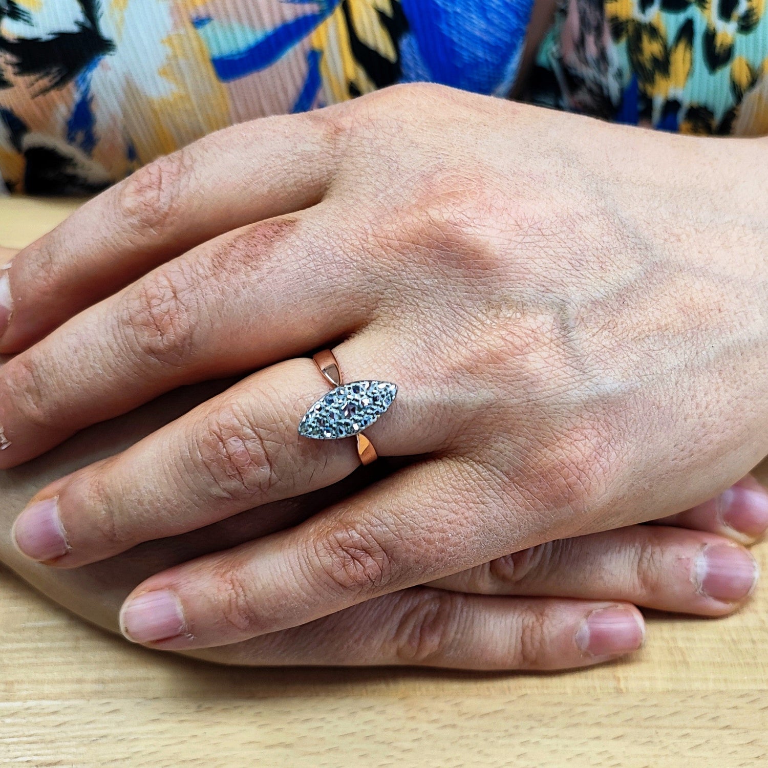 Bague Marquise en or rose, platine et diamants