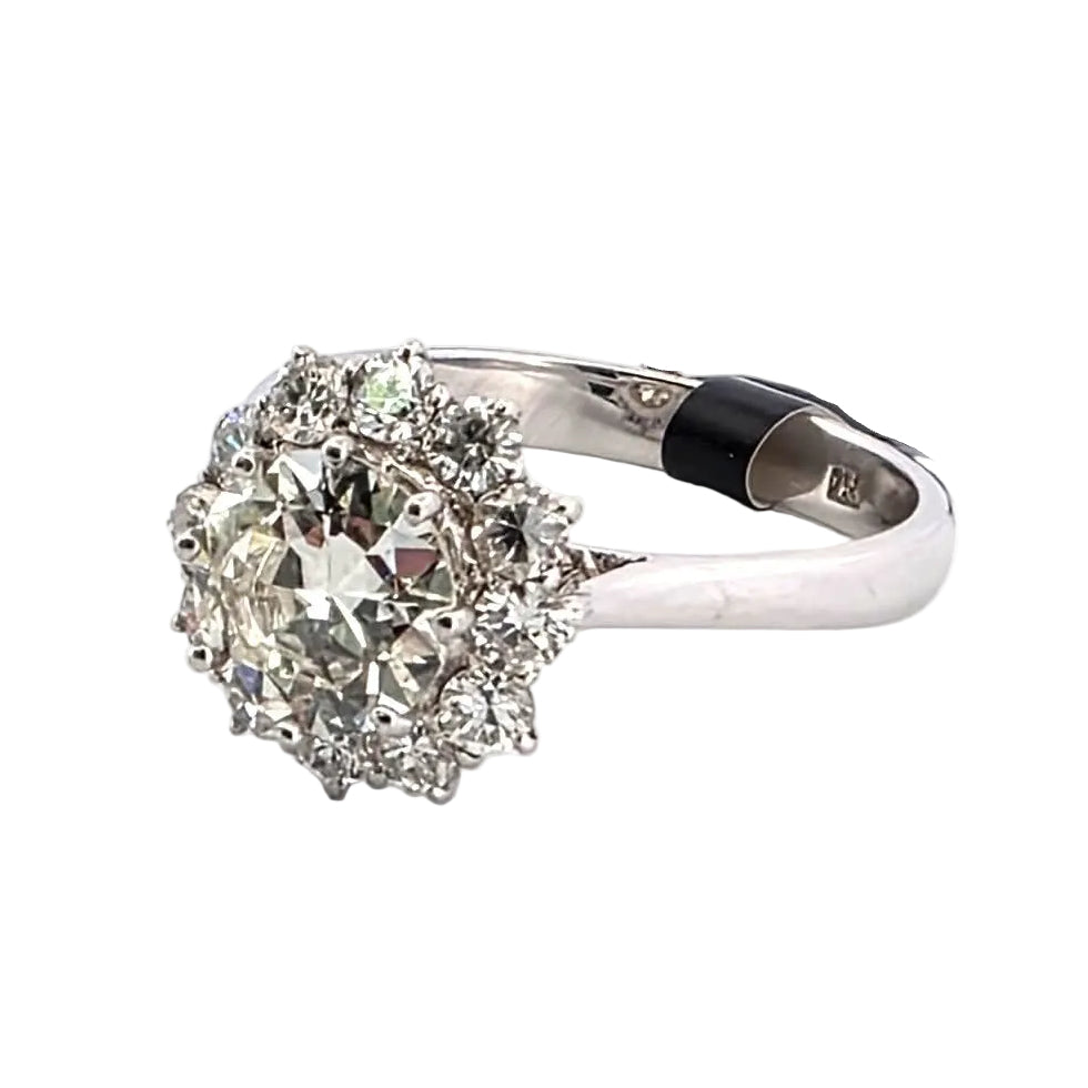 Bague Entourage en or blanc et diamants