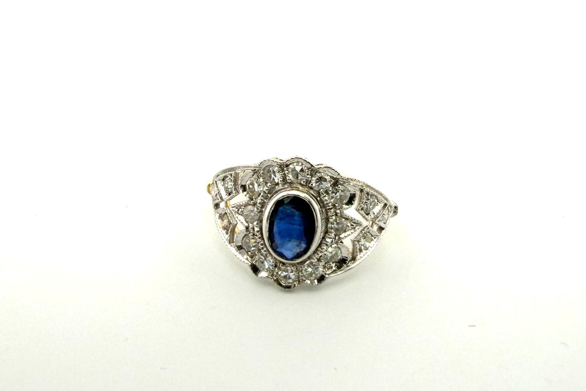Bague Entourage en or blanc, or jaune, saphir et diamants