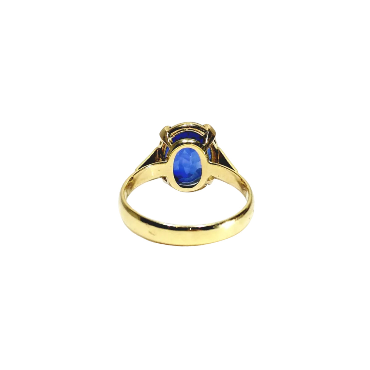 Bague en or jaune et saphir