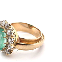 Bague Entourage en or jaune, émeraude et diamants