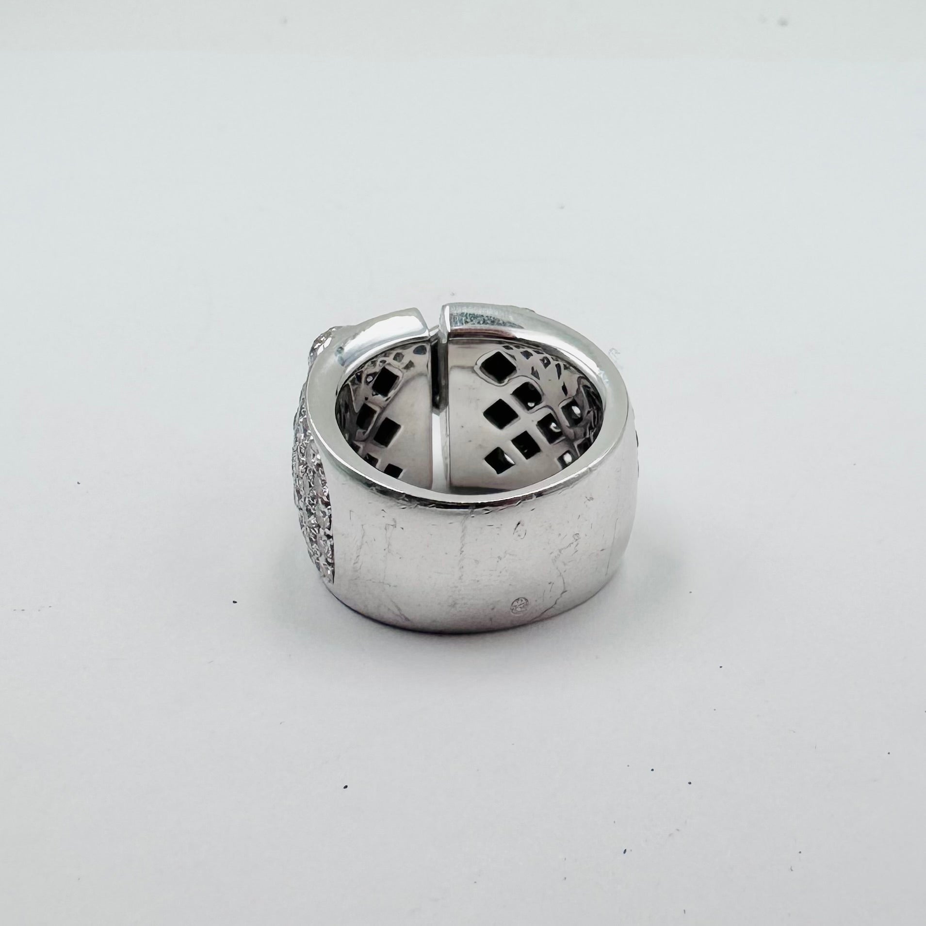 Bague Bandeau CHAUMET "Liens XL" en or blanc et diamants