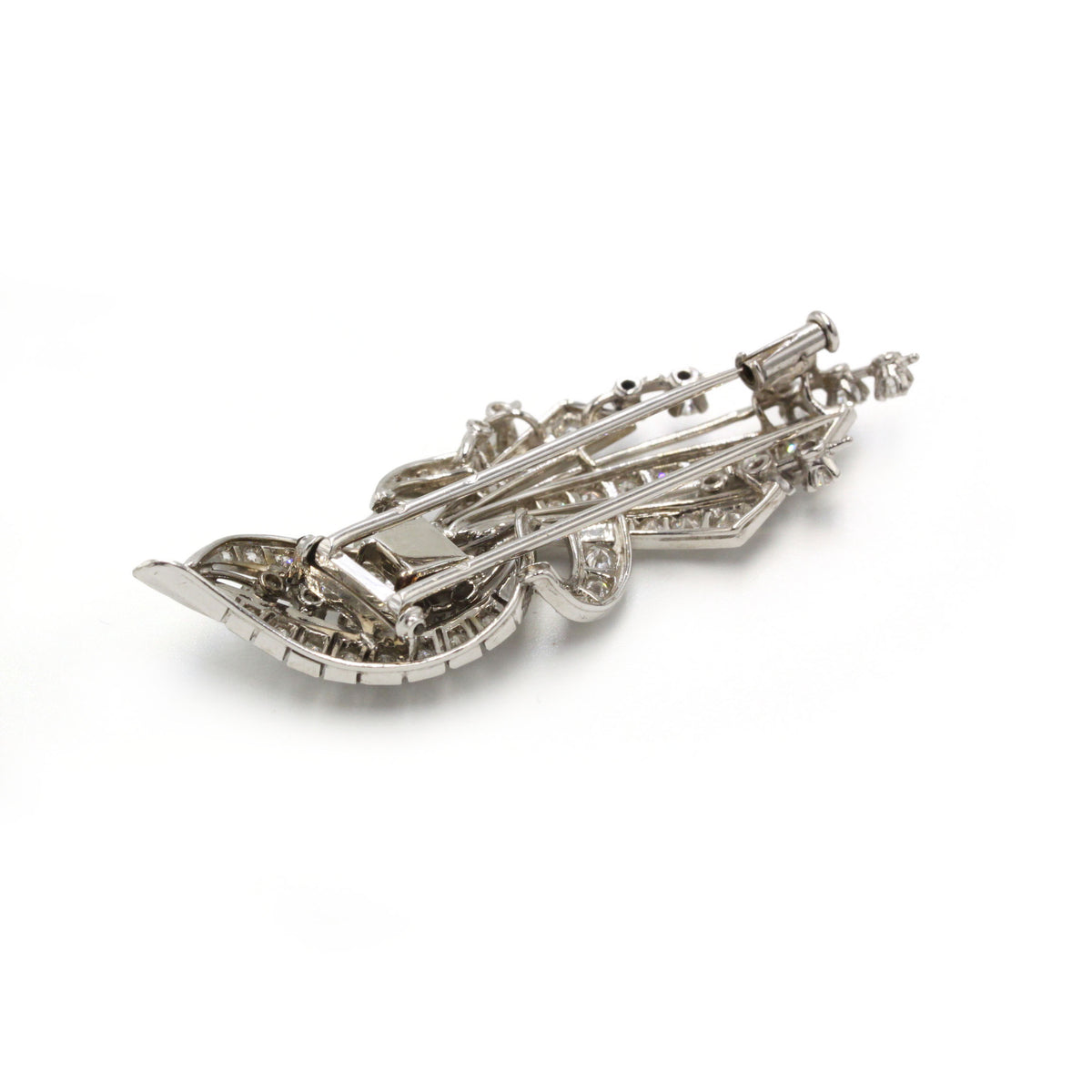 Broche Double Épingle en platine et diamants