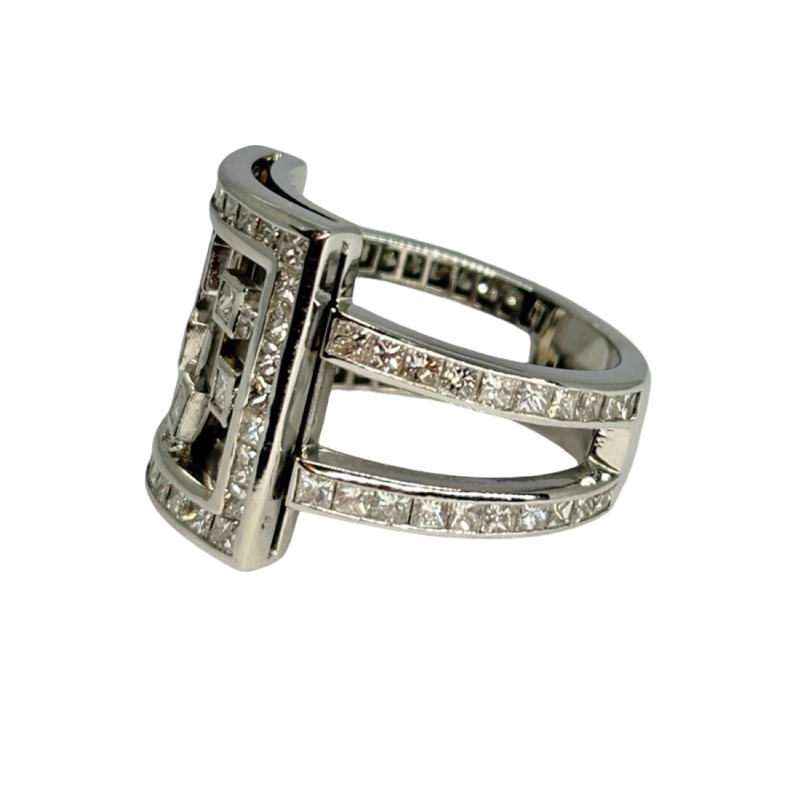 Bague en or blanc et diamants