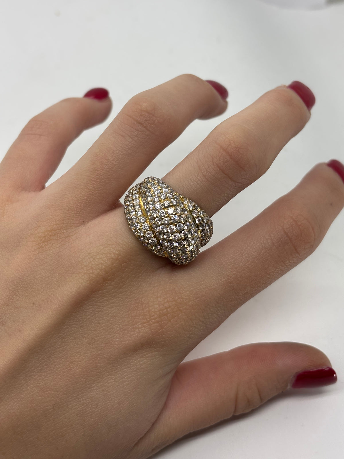 Bague Dôme en or jaune et diamants