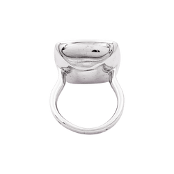 Bague Chanel, "Nuit Noire", or blanc, émail, diamant 1,01 carat.