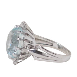 Bague Solitaire en or blanc et aigue-marine
