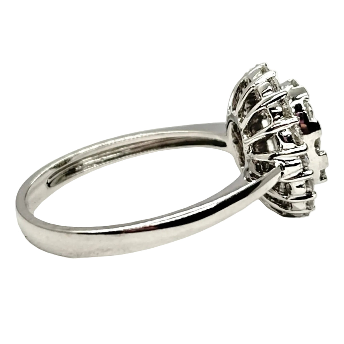 Bague Entourage en or blanc et diamants