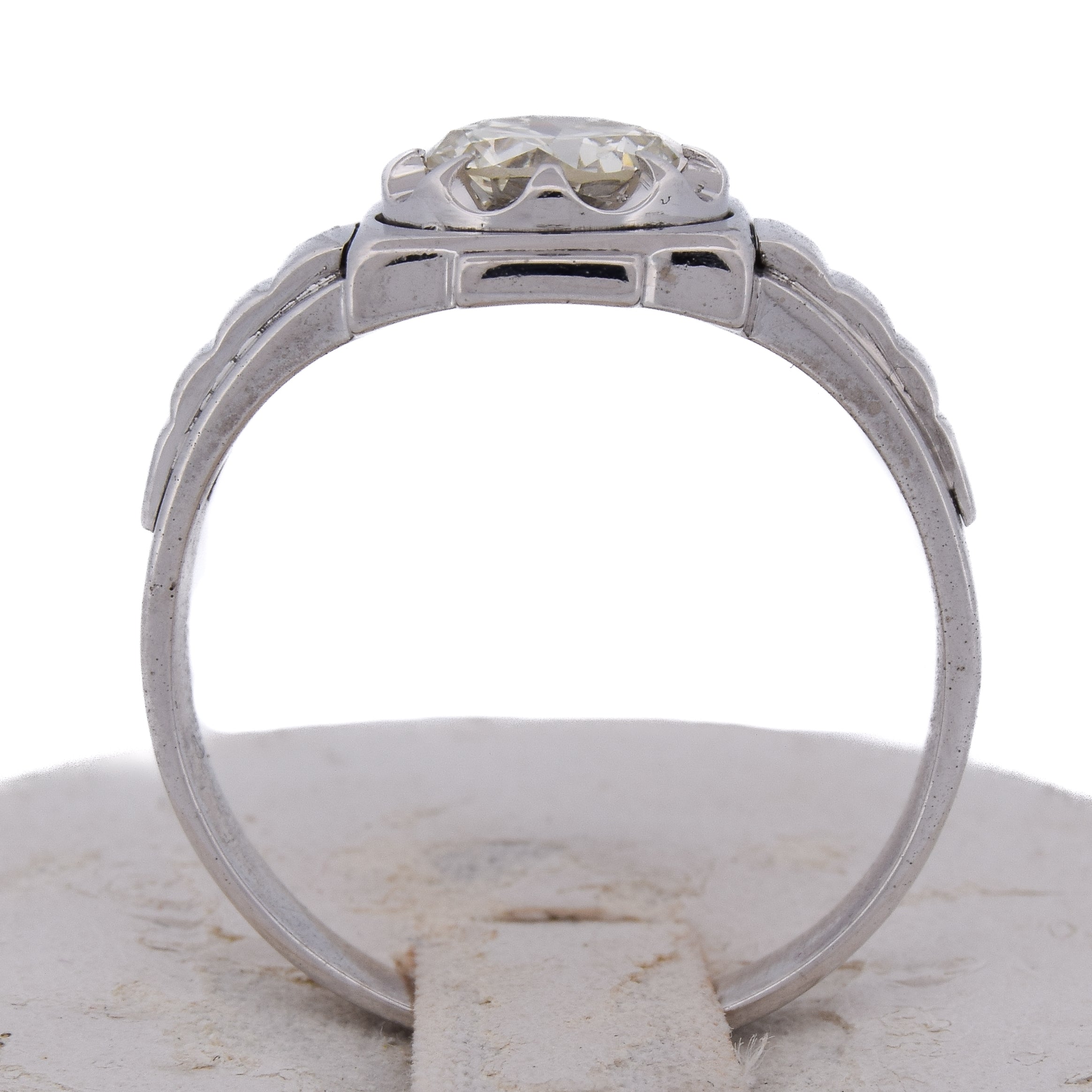 Bague en or blanc et diamant