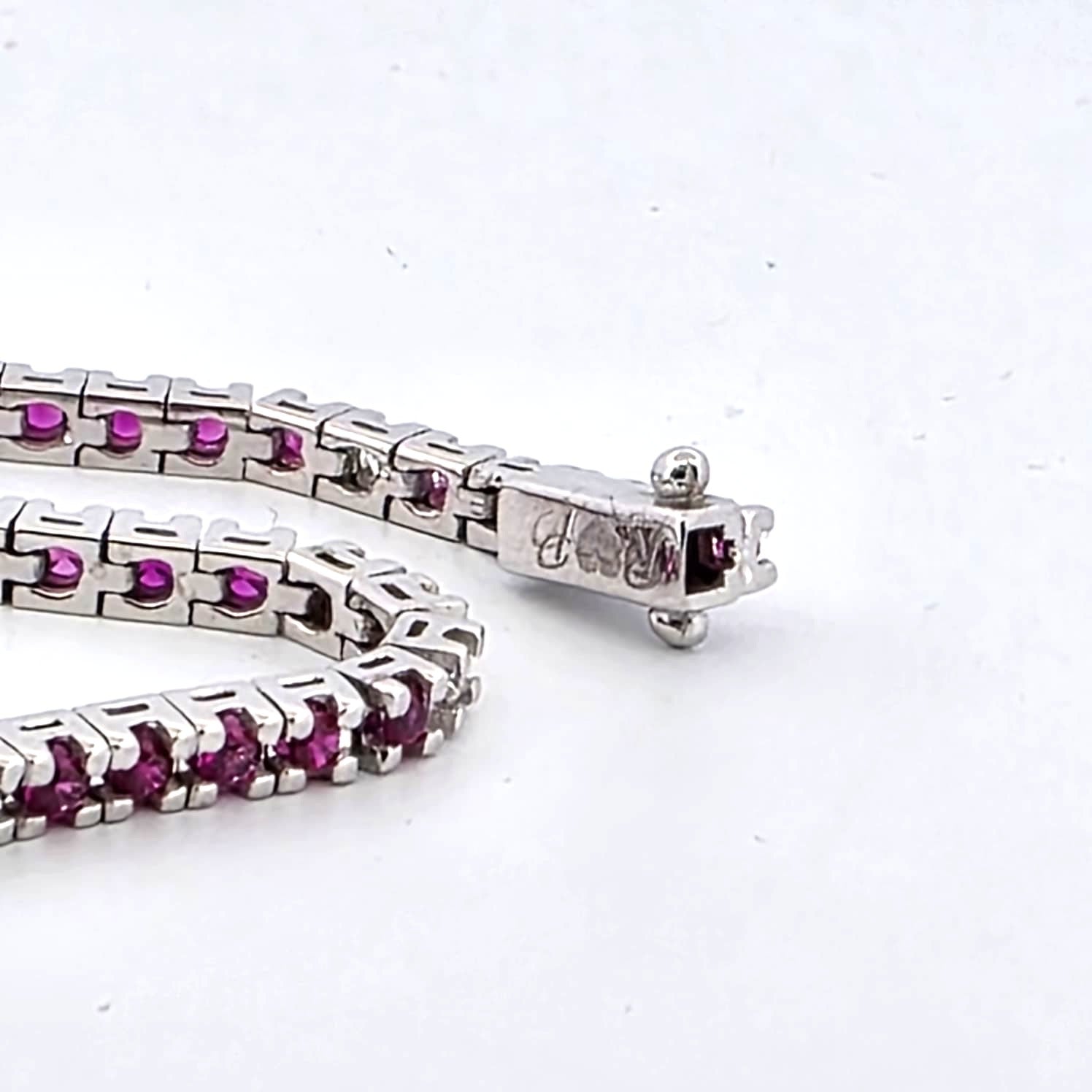 Bracelet Ligne en or blanc, rubis et diamants