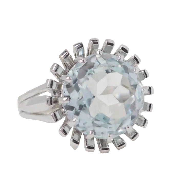 Bague Solitaire en or blanc et aigue-marine