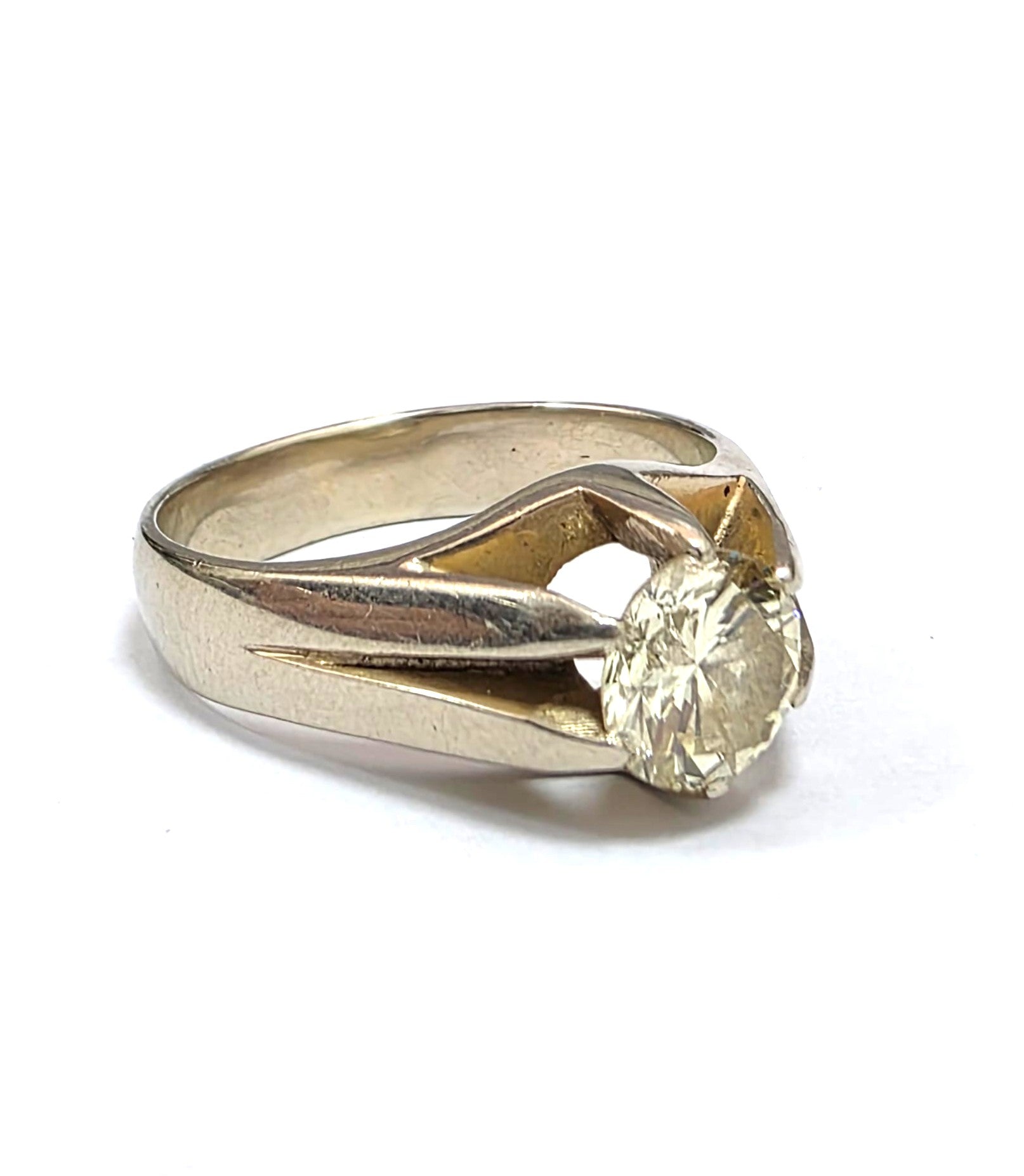 Bague Solitaire en or blanc et diamant