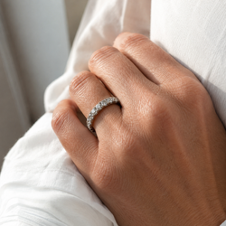 Bague Alliance en or blanc et diamants