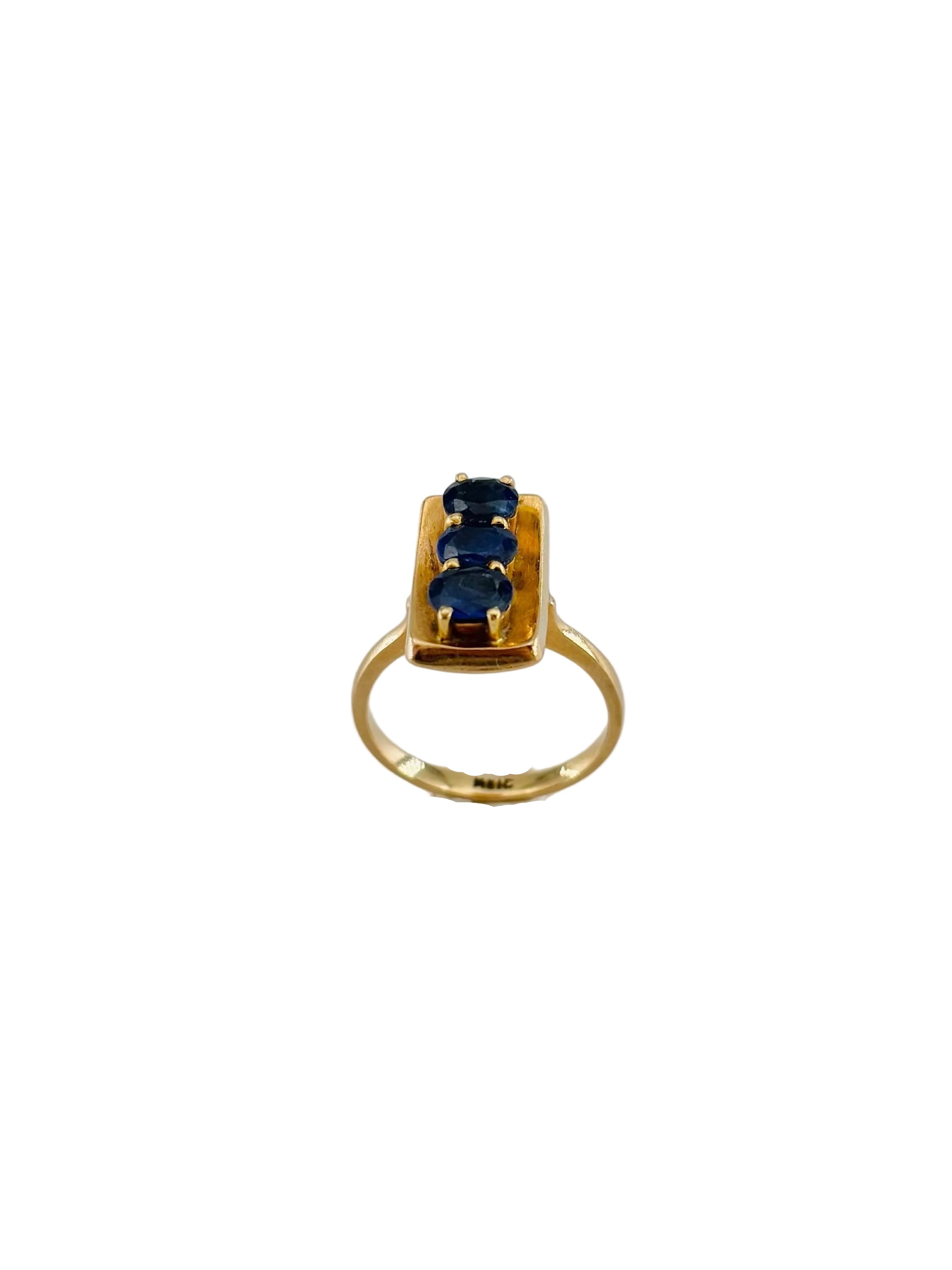 Bague Rétro en or rose et saphirs