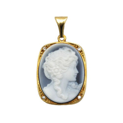 Pendentif en or jaune, onyx et diamants