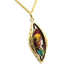 Pendentif en or jaune et émail