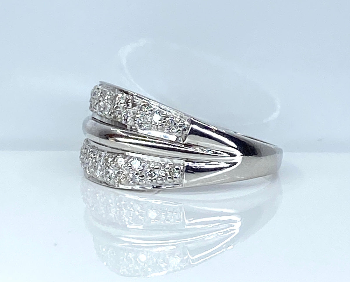 Bague Jonc en or et diamants