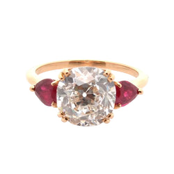 Bague Trilogie en or jaune, rubis et diamant