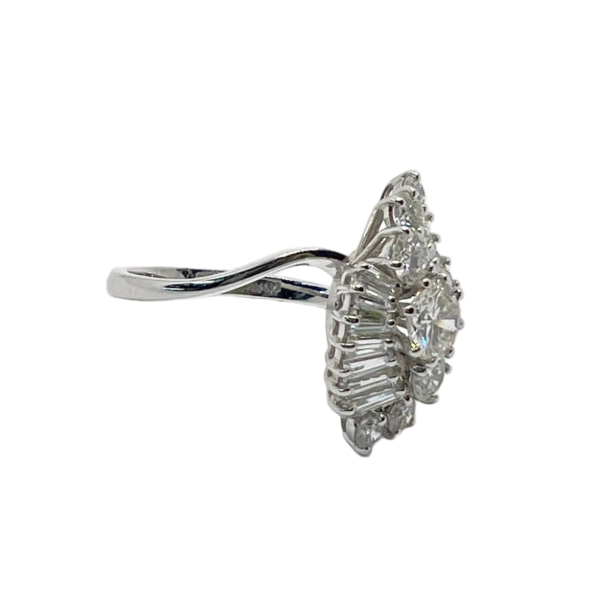 Bague en or blanc et diamants