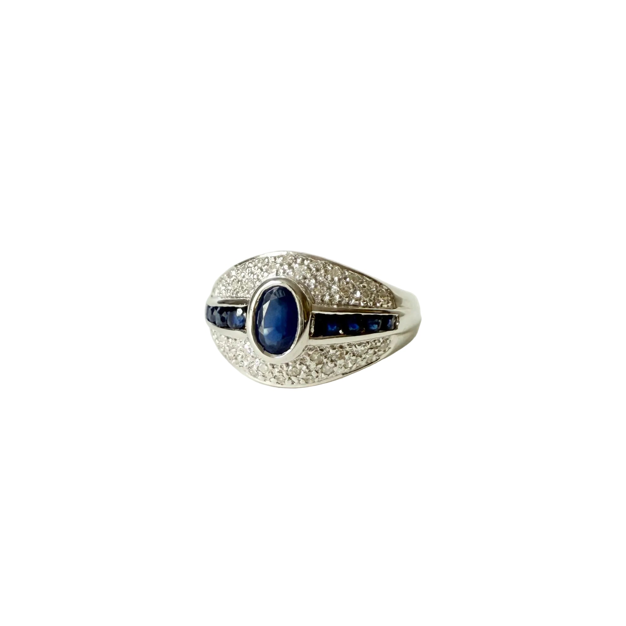 Bague Bandeau en or blanc, saphirs, et diamants