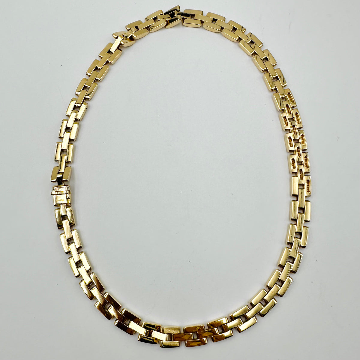 Collier Maille CARTIER "Panthère" en or jaune et diamants