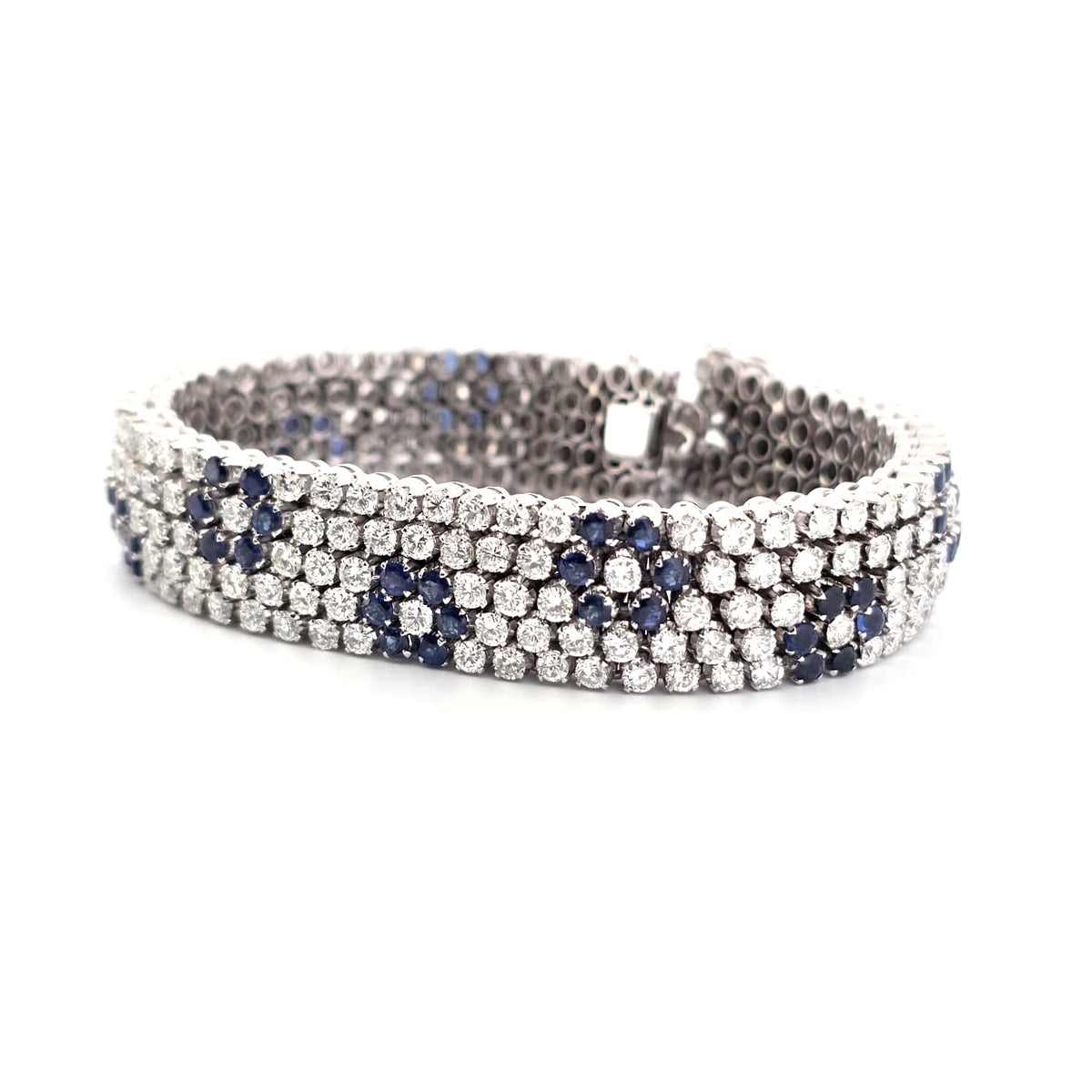Bracelet Souple en or blanc, saphirs et diamants