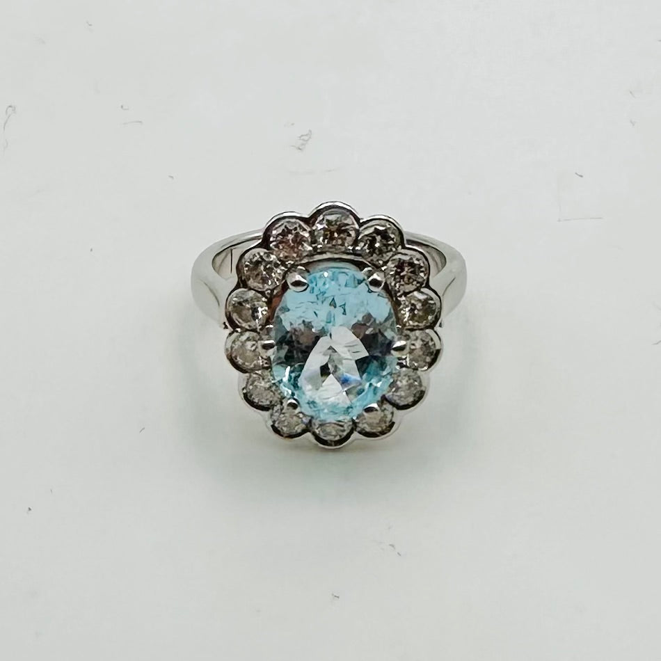 Bague Marguerite en or blanc, aigue-marine et diamants