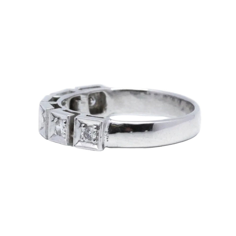 Bague Alliance en or blanc et diamants