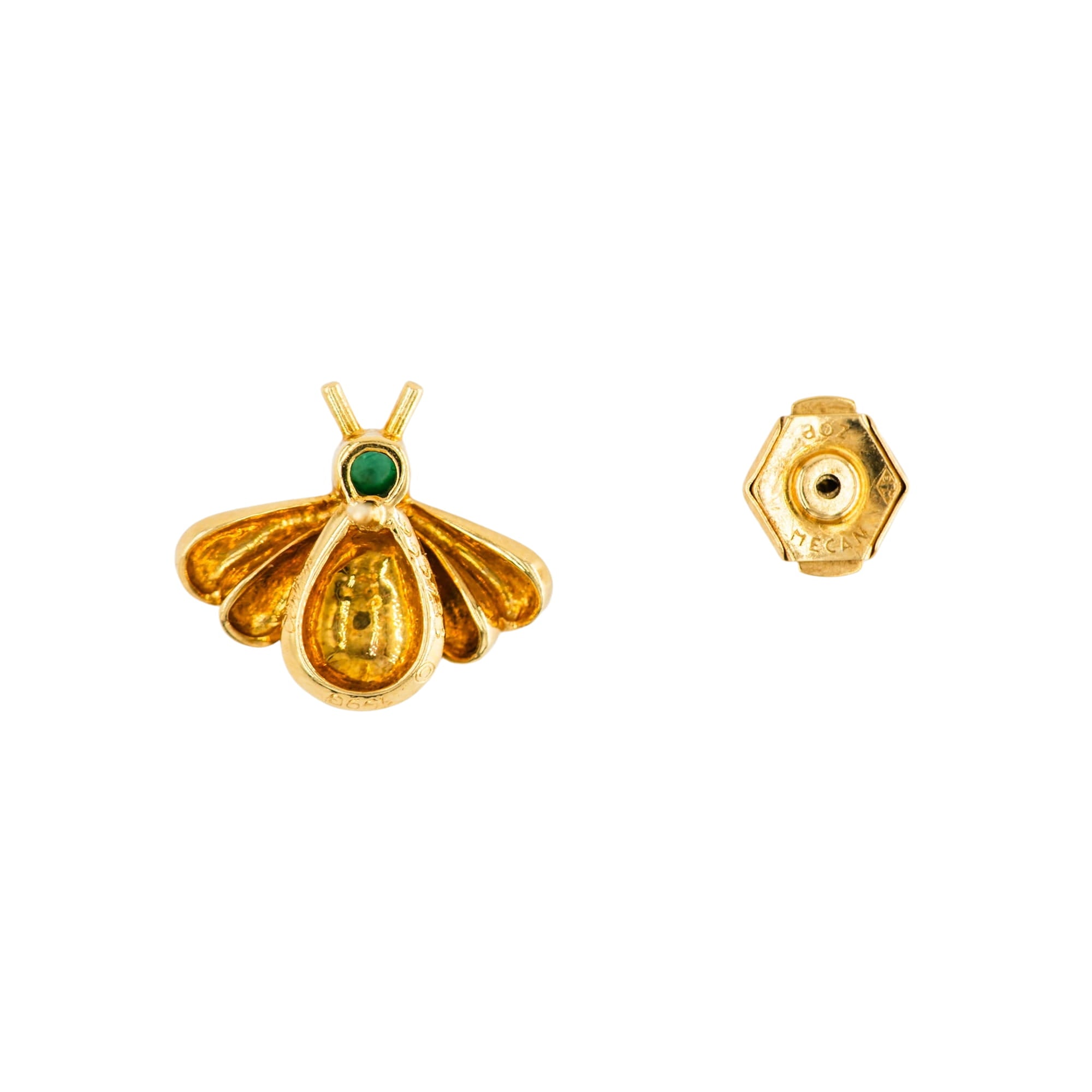 Broche Pin CARTIER "Abeille" en or jaune, émail et émeraude