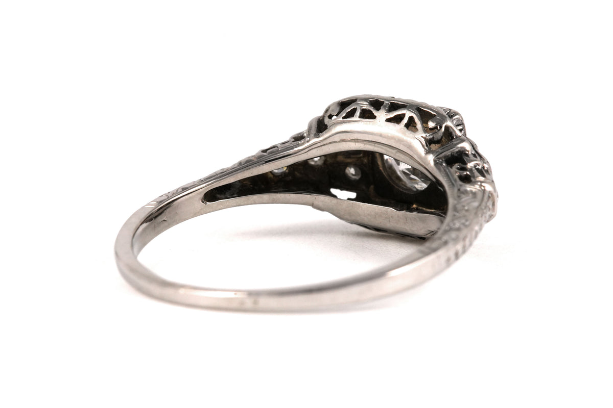 Bague en or blanc et diamants
