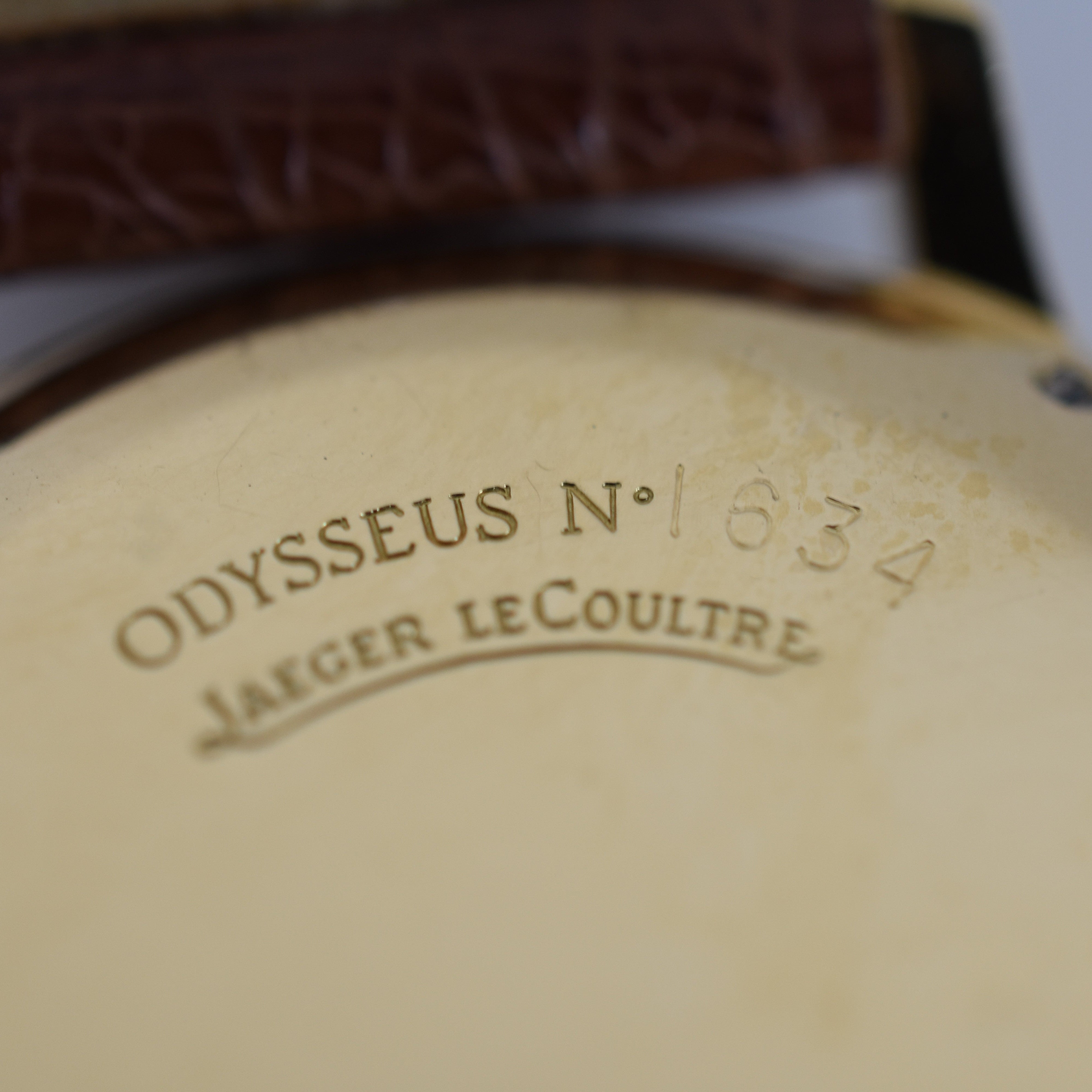 Montre  JAEGER-LECOULTRE "Odysseus" en or jaune, or rose et cuir