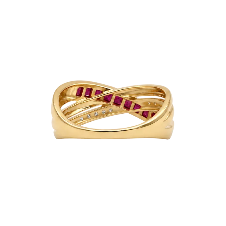 Bague en or jaune, rubis et diamants