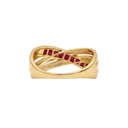 Bague en or jaune, rubis et diamants