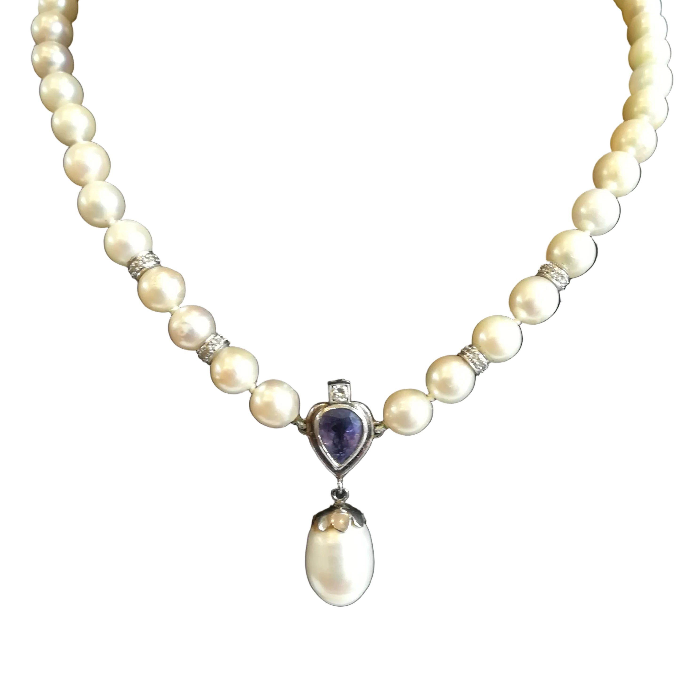 Collier Perles en or blanc, tanzanite et diamants