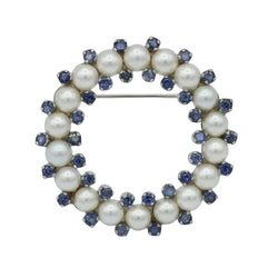 Broche Épingle en or blanc, perles et saphirs