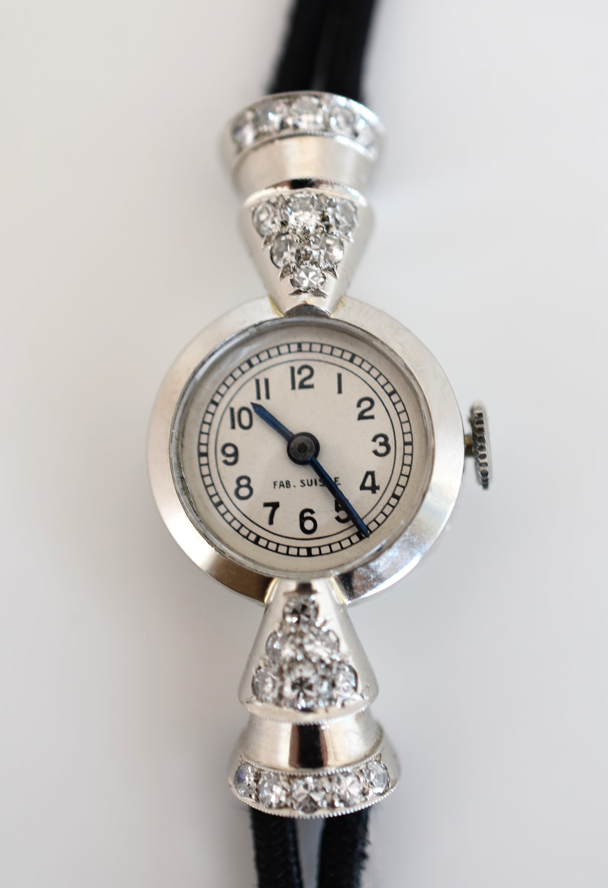 Montre en platine et diamants