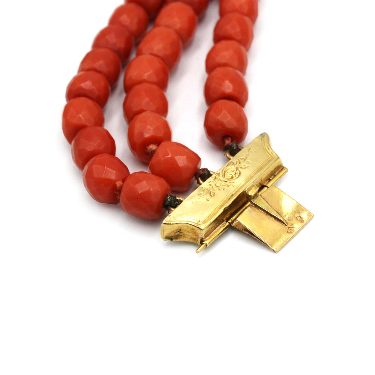Bracelet - Or jaune, Camée & Corail rouge