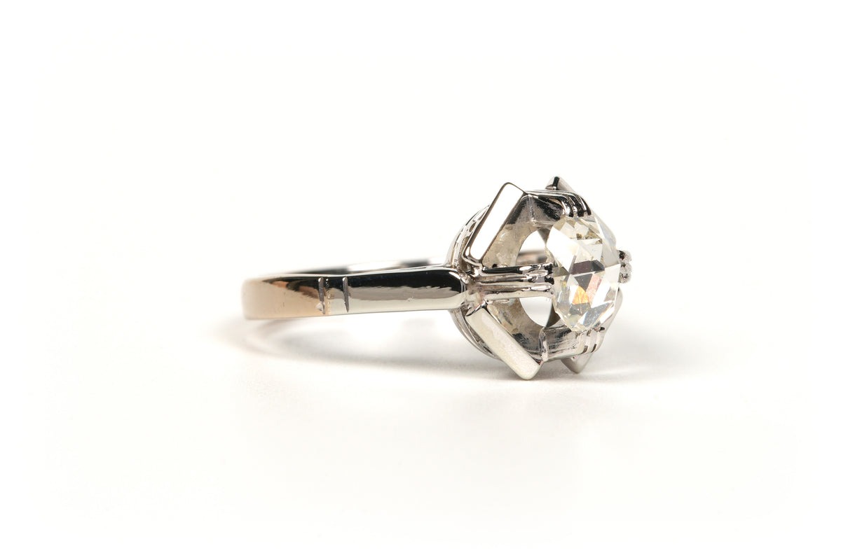 Bague Solitaire en or blanc et diamant