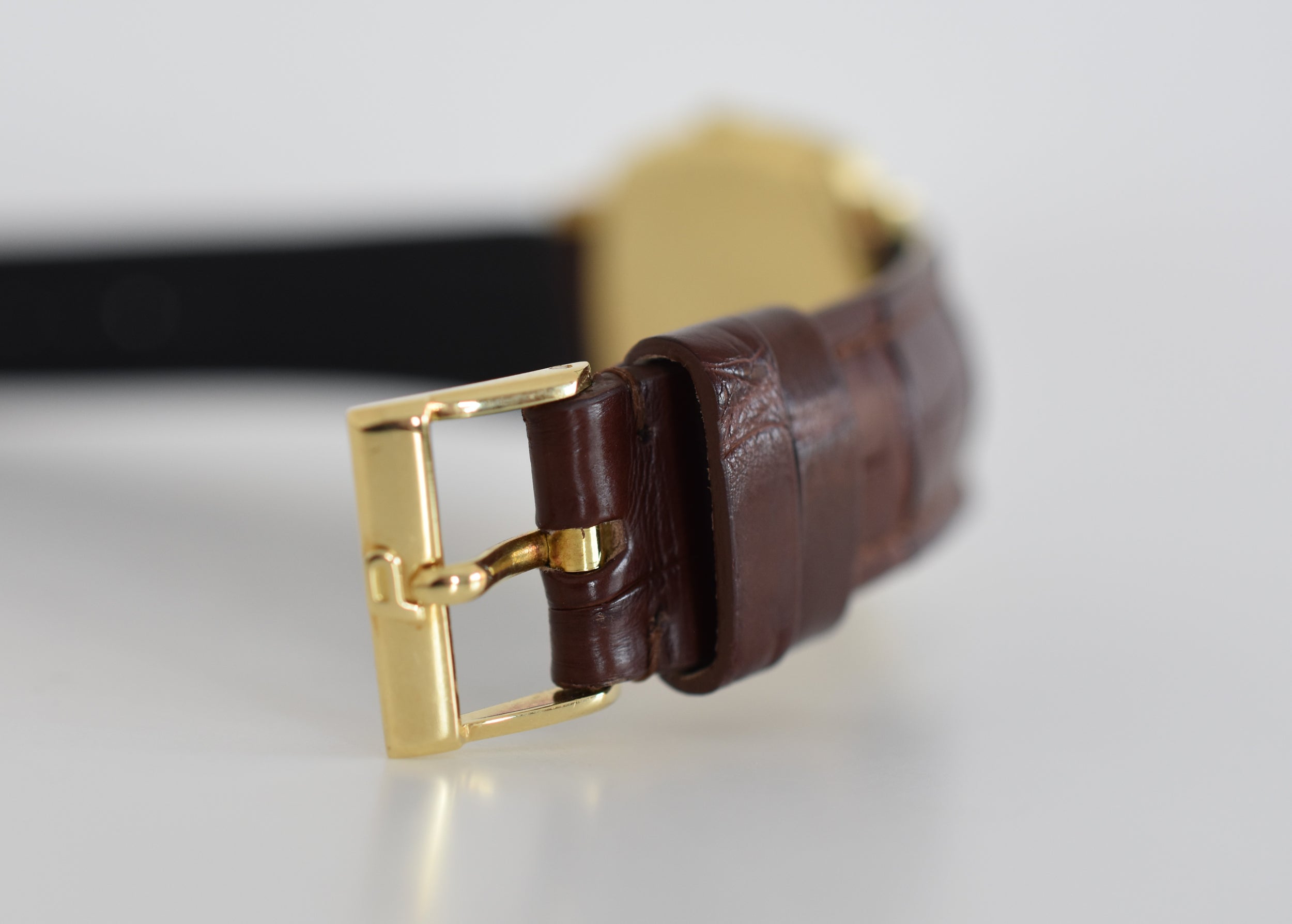 Montre PIAGET Coussin automatique en or jaune