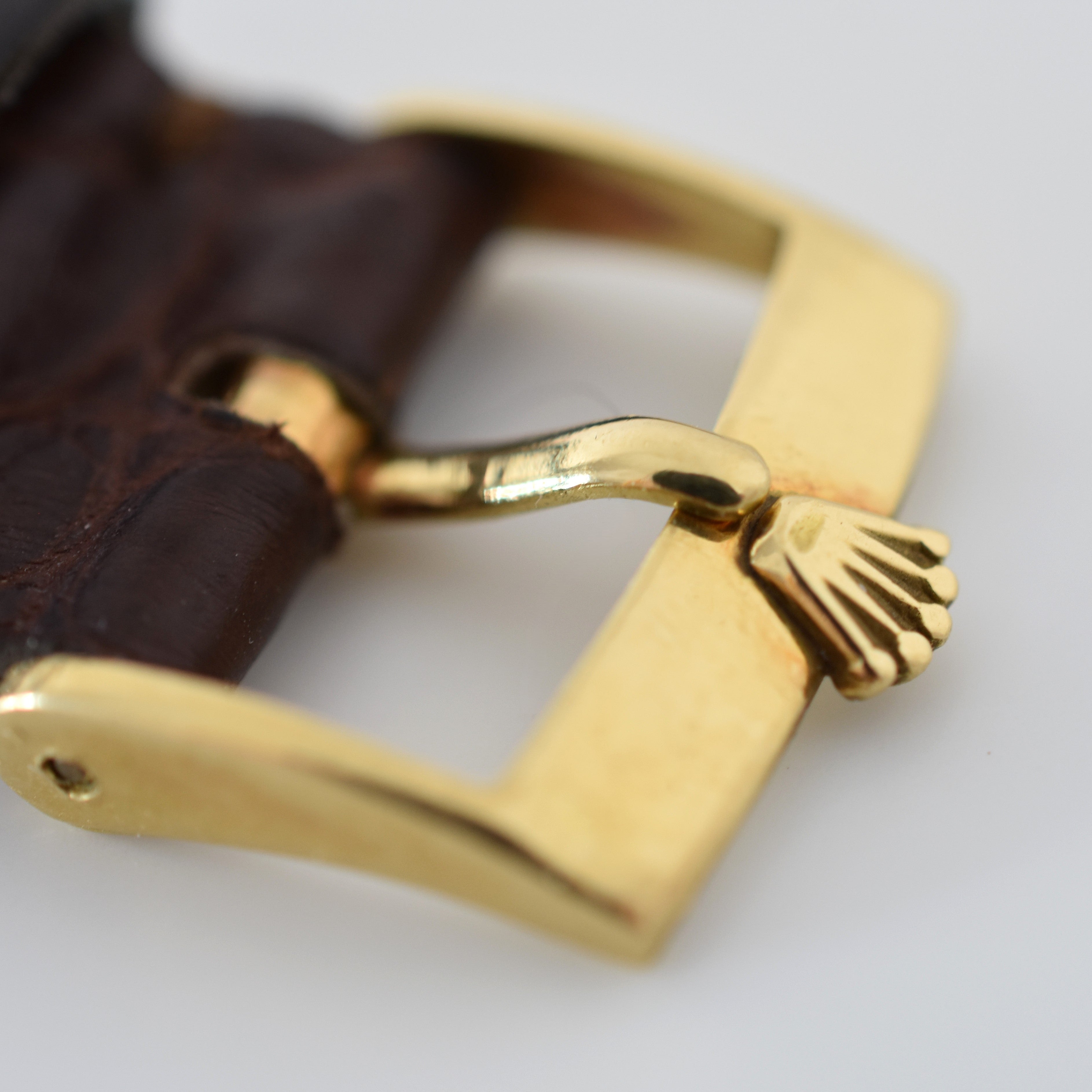 Montre ROLEX "Oyster Perpetual Date Ovettone" en or jaune et cuir