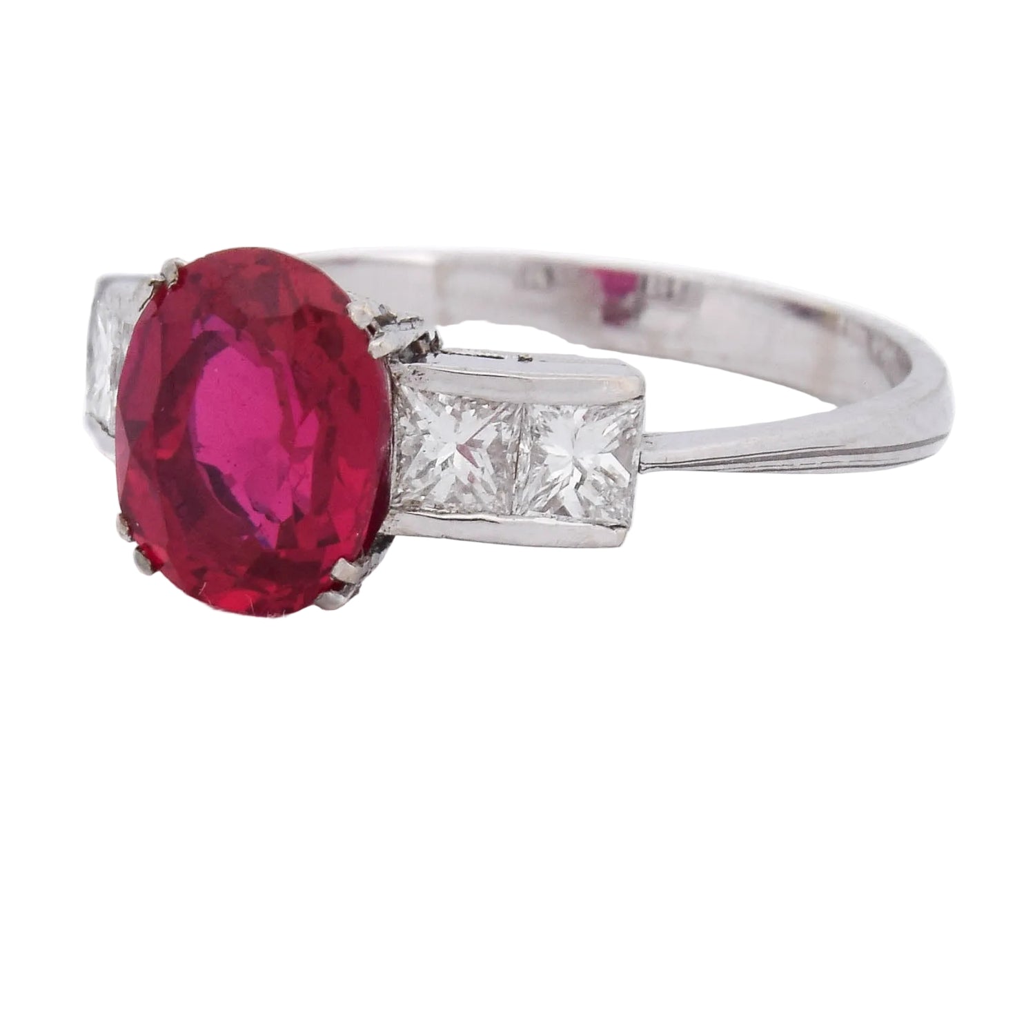 Bague Trilogie en or blanc, rubis et diamants