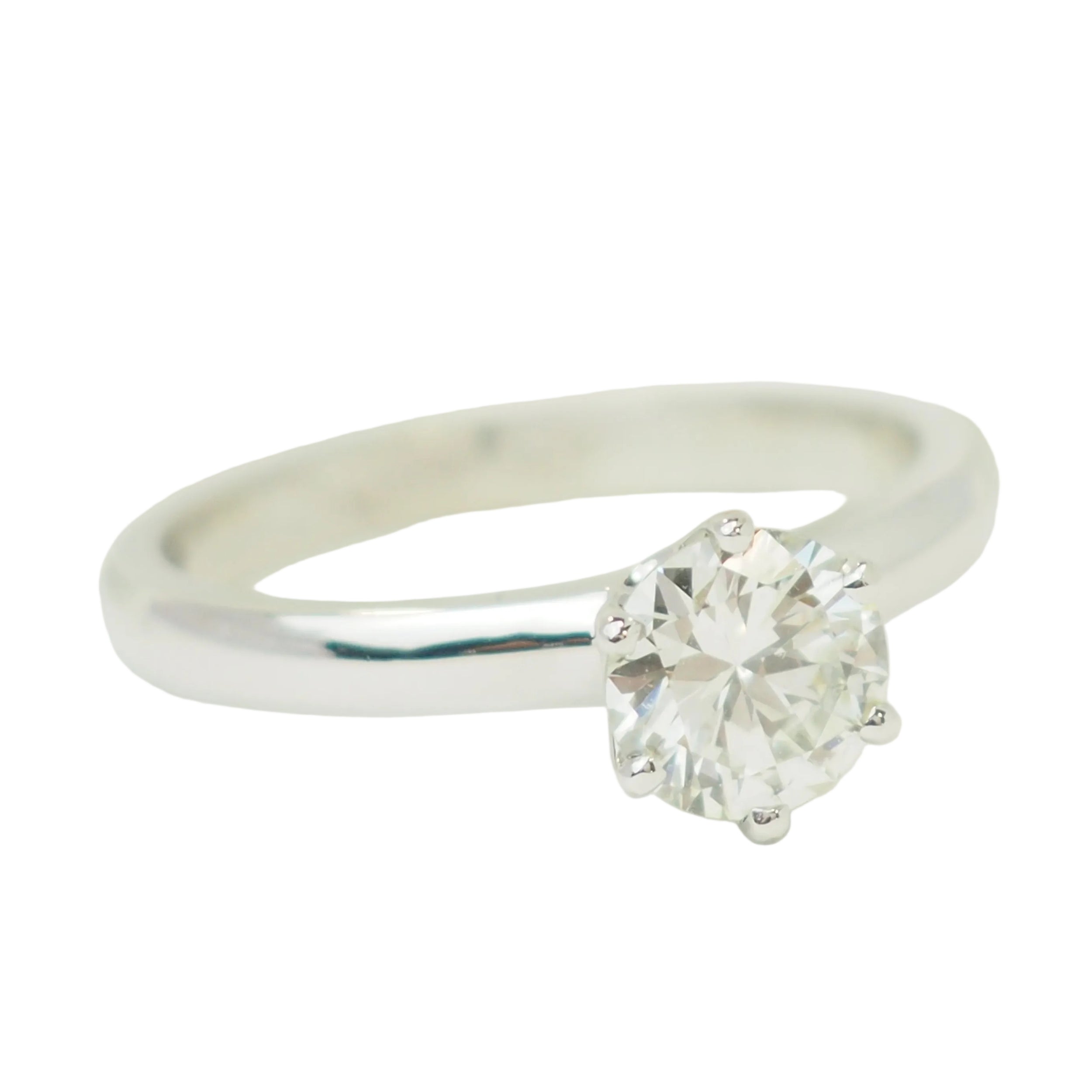 Bague Solitaire en or blanc et diamant